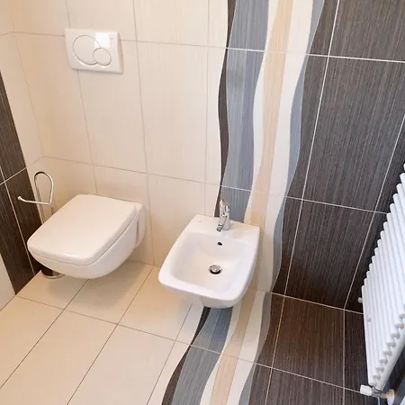 Adriatica Immobiliare - Smeralda Village לידו די ג'סולו